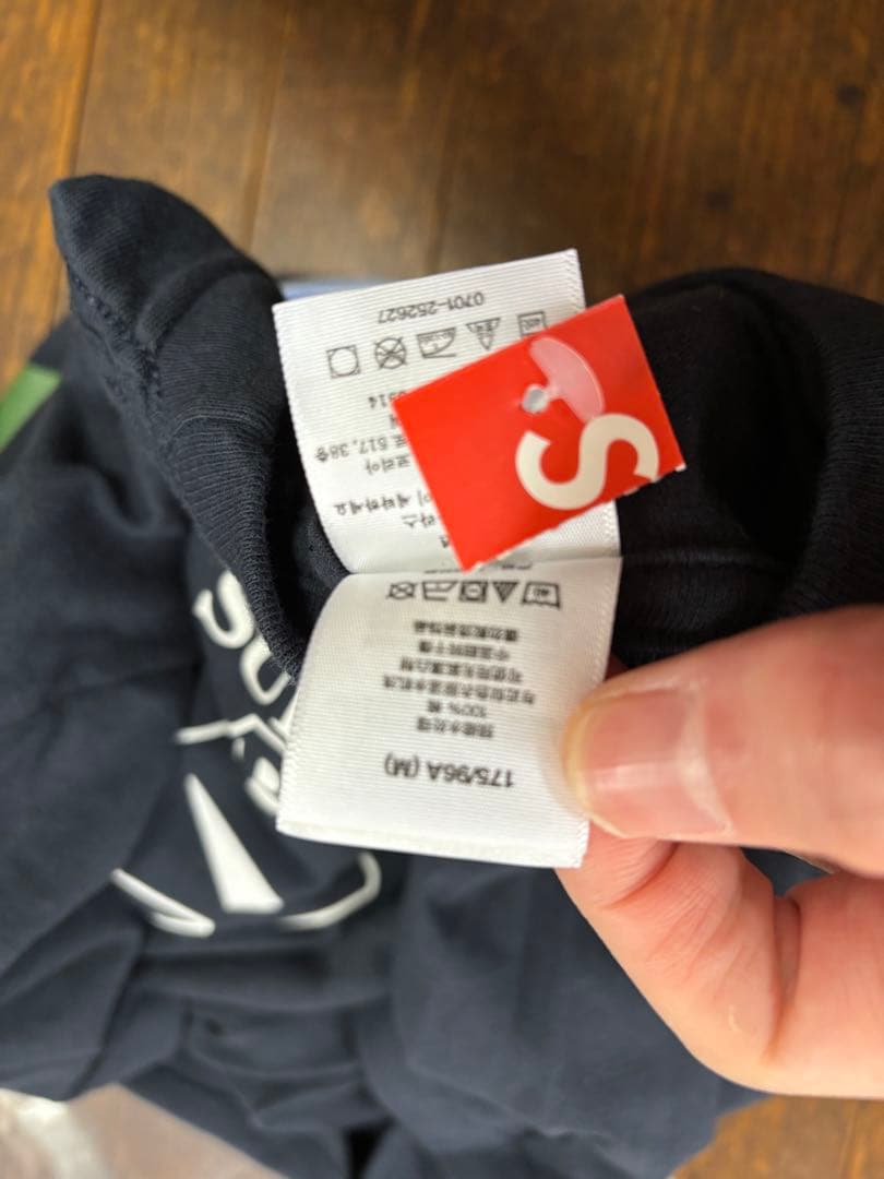 まるふぉい様新品本物good enoughとsupremeのコラボTシャツM