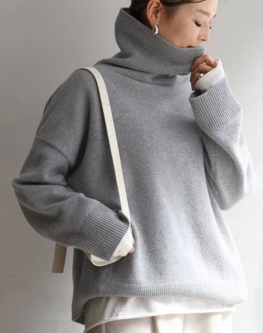 Deuxieme Classe ariesタートルネックプルオーバー