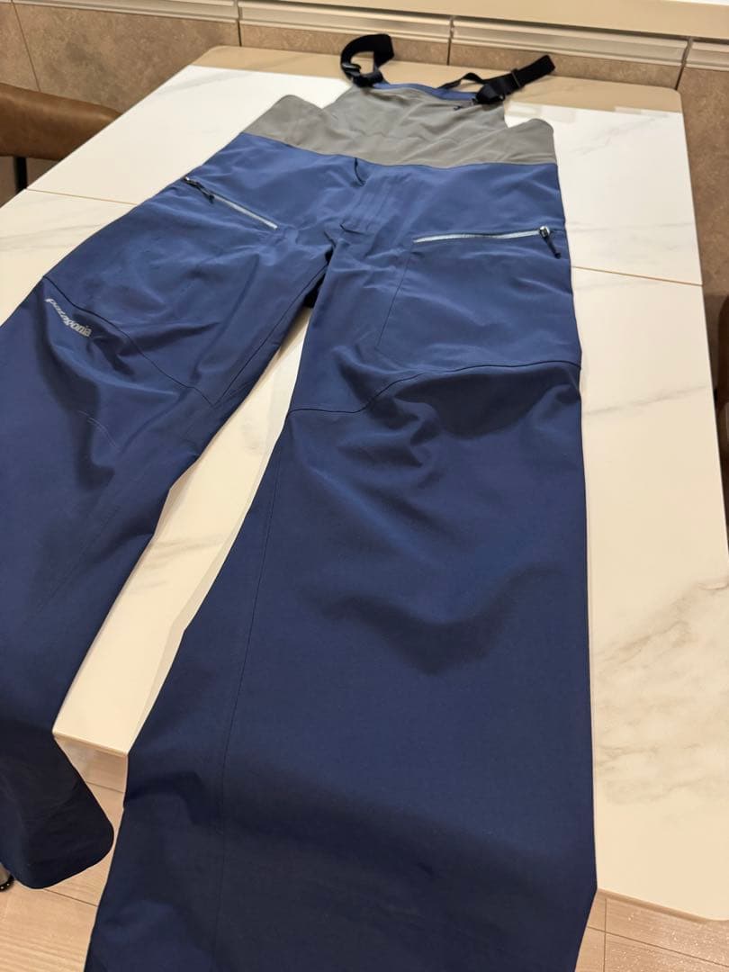 patagonia スノードリフタービブ スノーボード ビブパンツ ネイビー