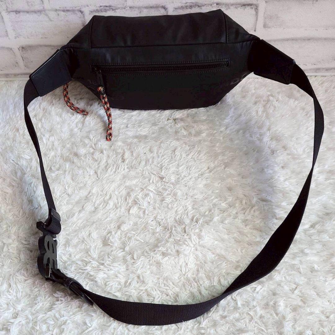美品 バーバリー ボディバッグ ロゴ 保存袋付き クロスボディ 黒 ユニセックス