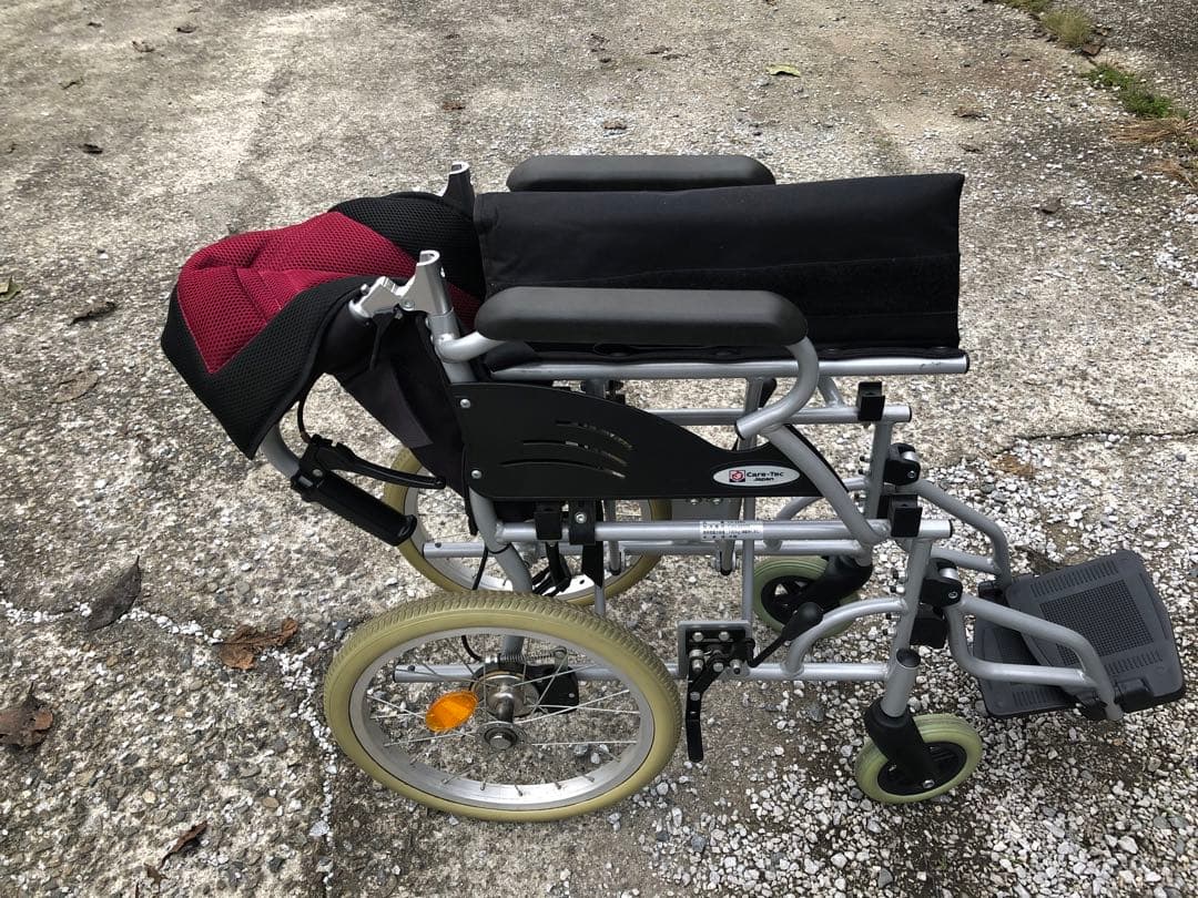ケアテックジャパン　車椅子　自走用　軽量　エンジ系　綺麗　埼玉幸手市引取か発送可