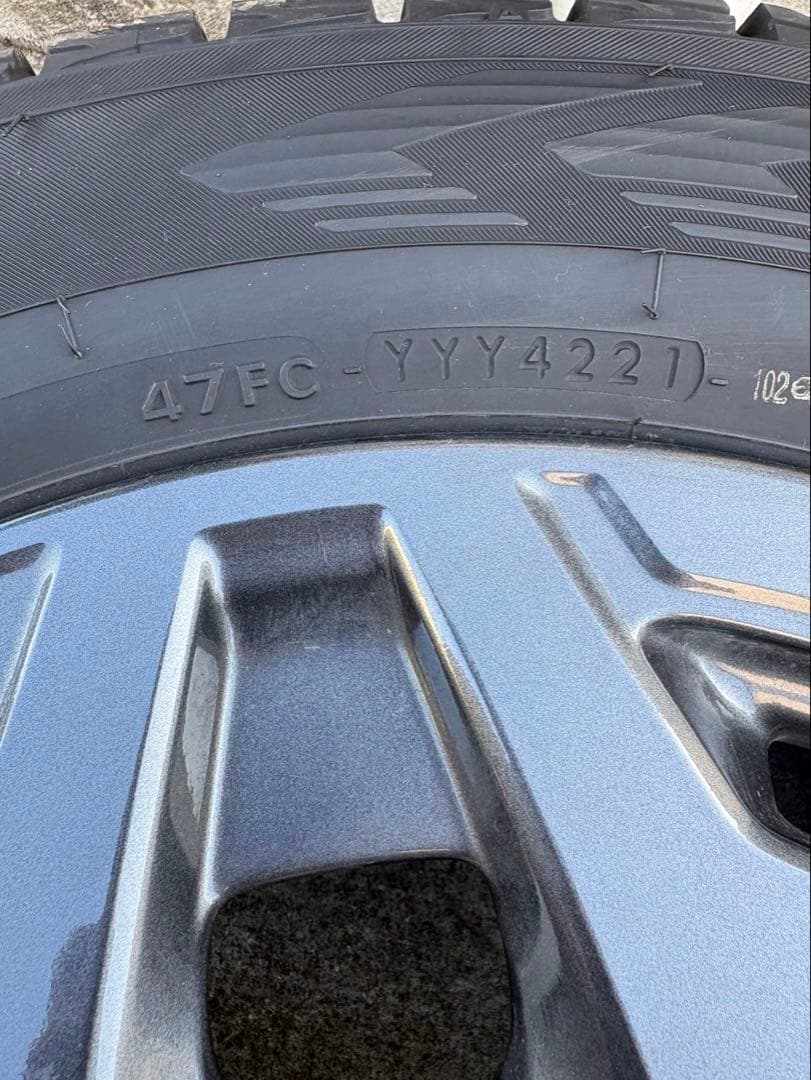 スバルフォレスターＸブレイク純正ホイール　横浜ゴムスタッドレス　アイスガード付き