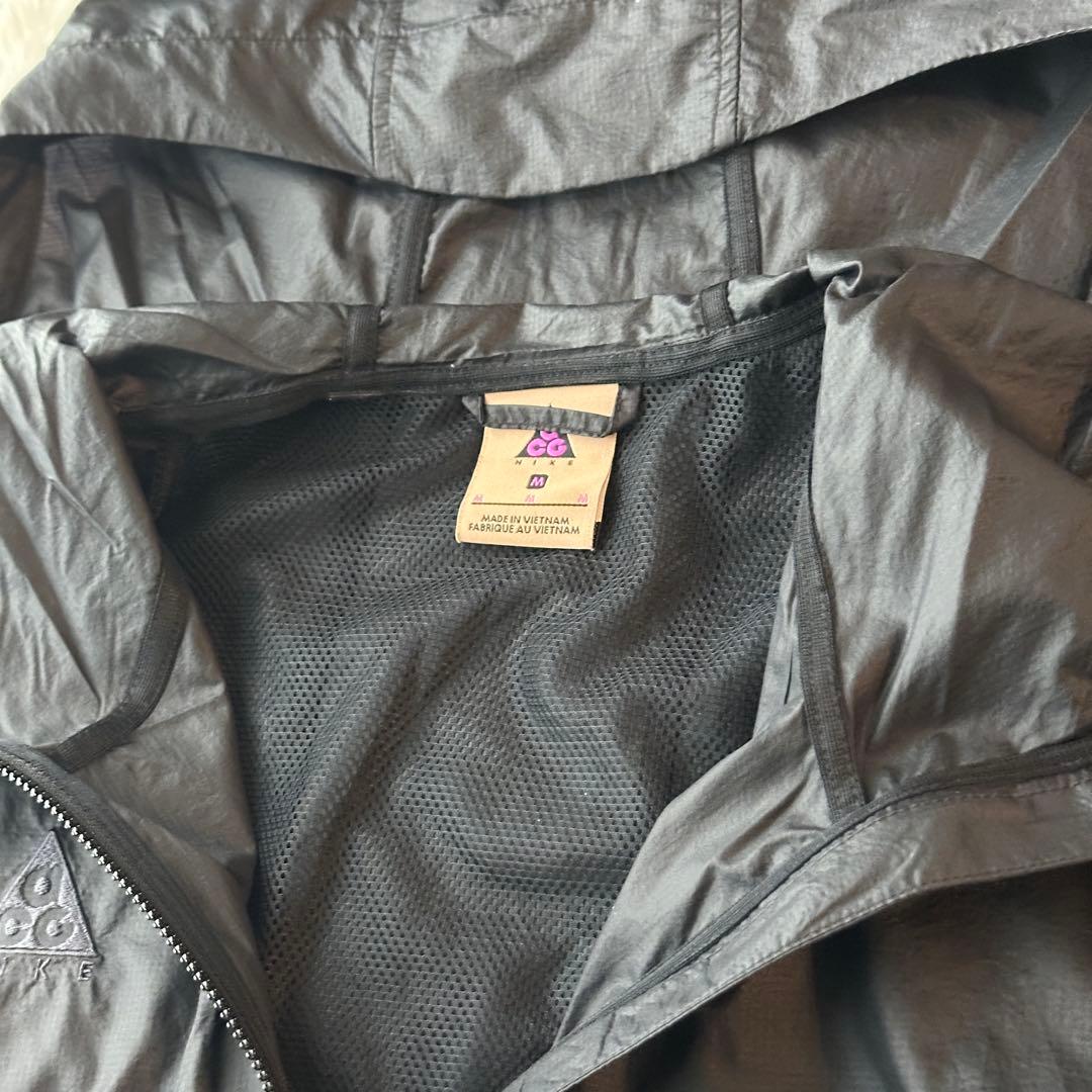 NIKE ACG ナイロンパーカー マウンテンパーカー ブラック M 刺繍ロゴ