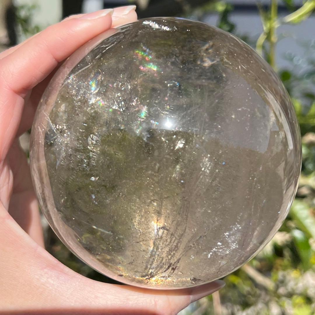 ✳️専用、‼️✨クラックと透明度と虹の共演✨虹入り ヒマラヤ水晶 丸玉 天然石 原石