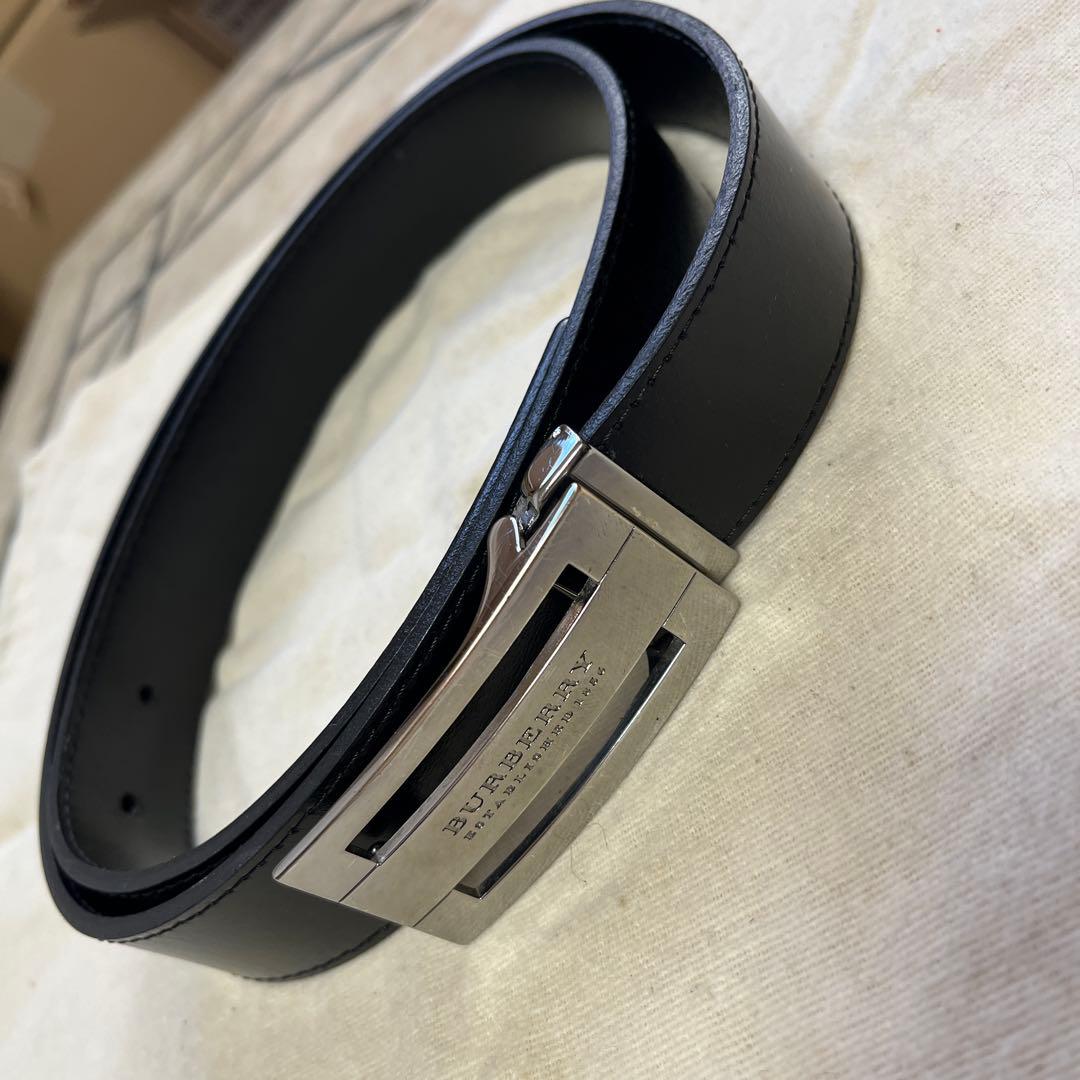 BURBERRY メンズ　レザーベルト