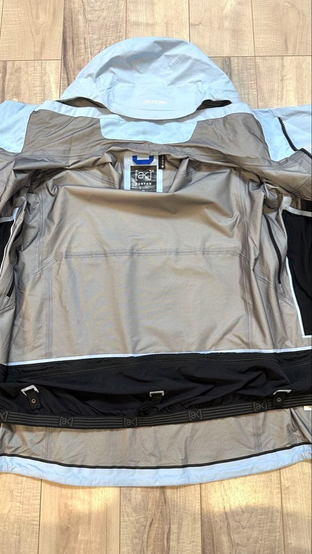 Burton [ak] 3L GORE-TEX Jacket ライトブルーM