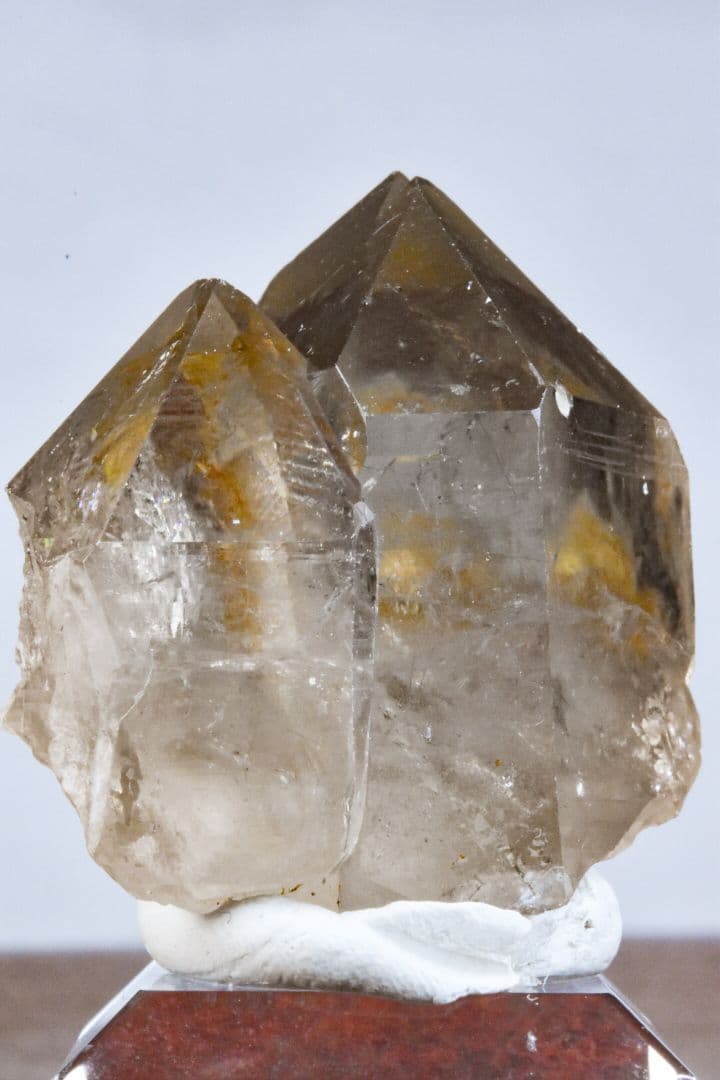 ザギ・マウンテン産 角閃石？入りツインスモーキークォーツ