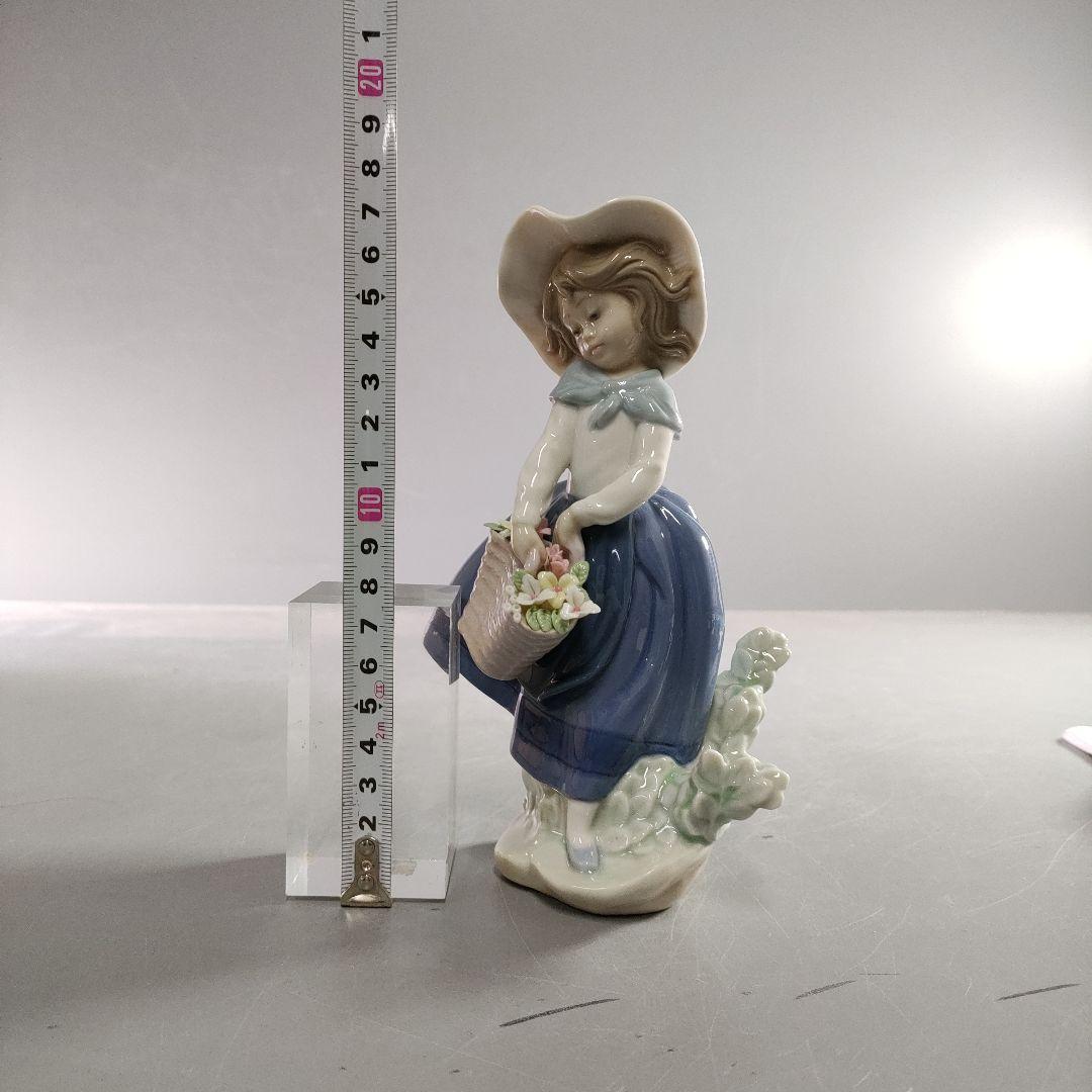 510-3/リアドロ/女のコ/お花/陶器/バスケット/フィギュリン