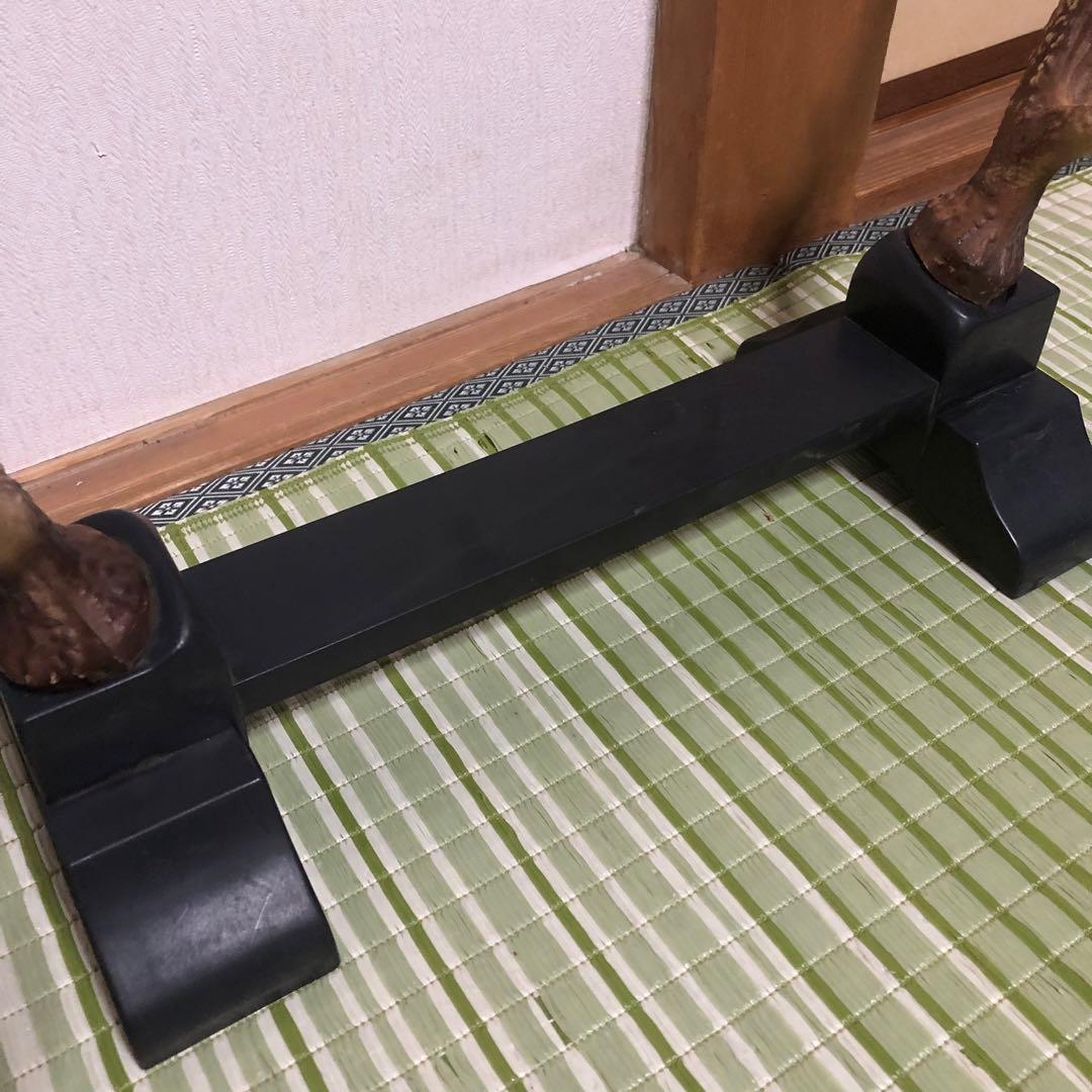 刀台　台座　飾り台　鹿角　レプリカ　プラスチック製　刀立て　刀置き　模造刀置き