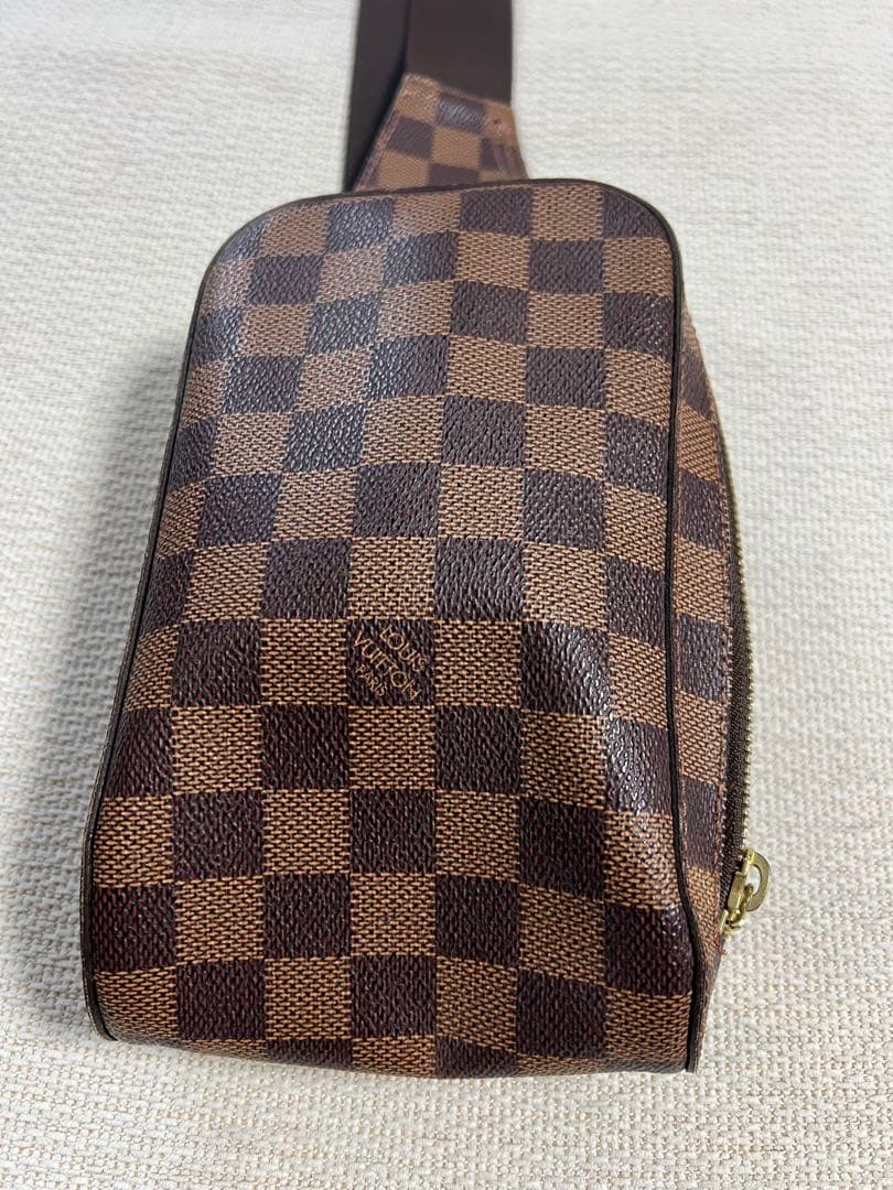 LOUIS VUITTON ルイヴィトン　ジェロニモス