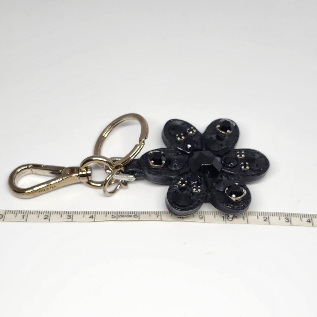 美品 PRADA プラダ キーリング ビジュ FLOWER 花 シルバー 黒