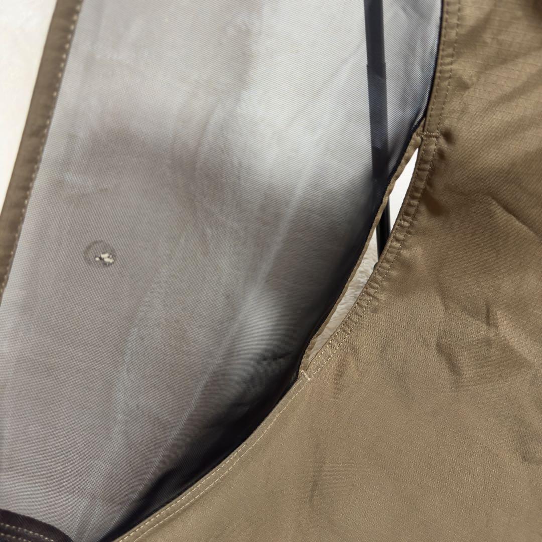 人気　Helinox グラウンドチェア　コヨーテタン　軽量チェア