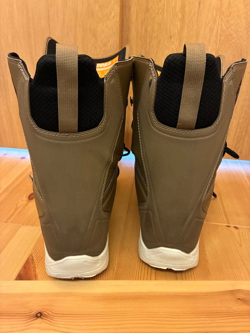 32 LASHED BRADSHAW スノーボードブーツ