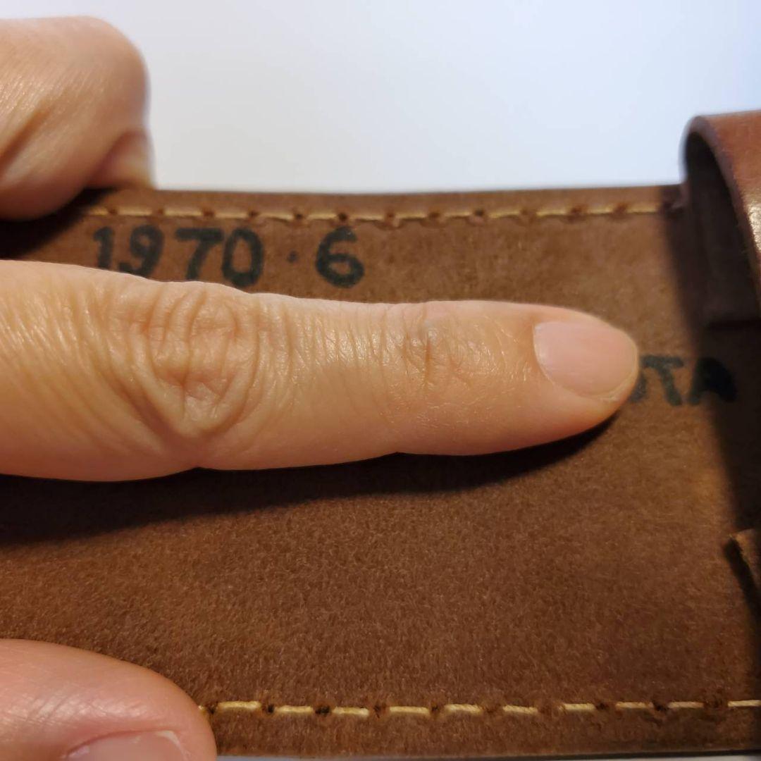 ホルスター、ガンベルト　本革