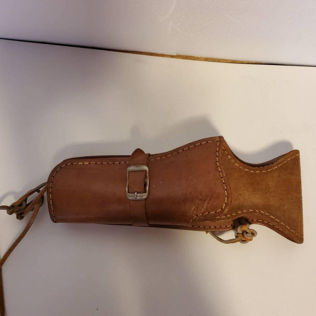 ホルスター、ガンベルト　本革