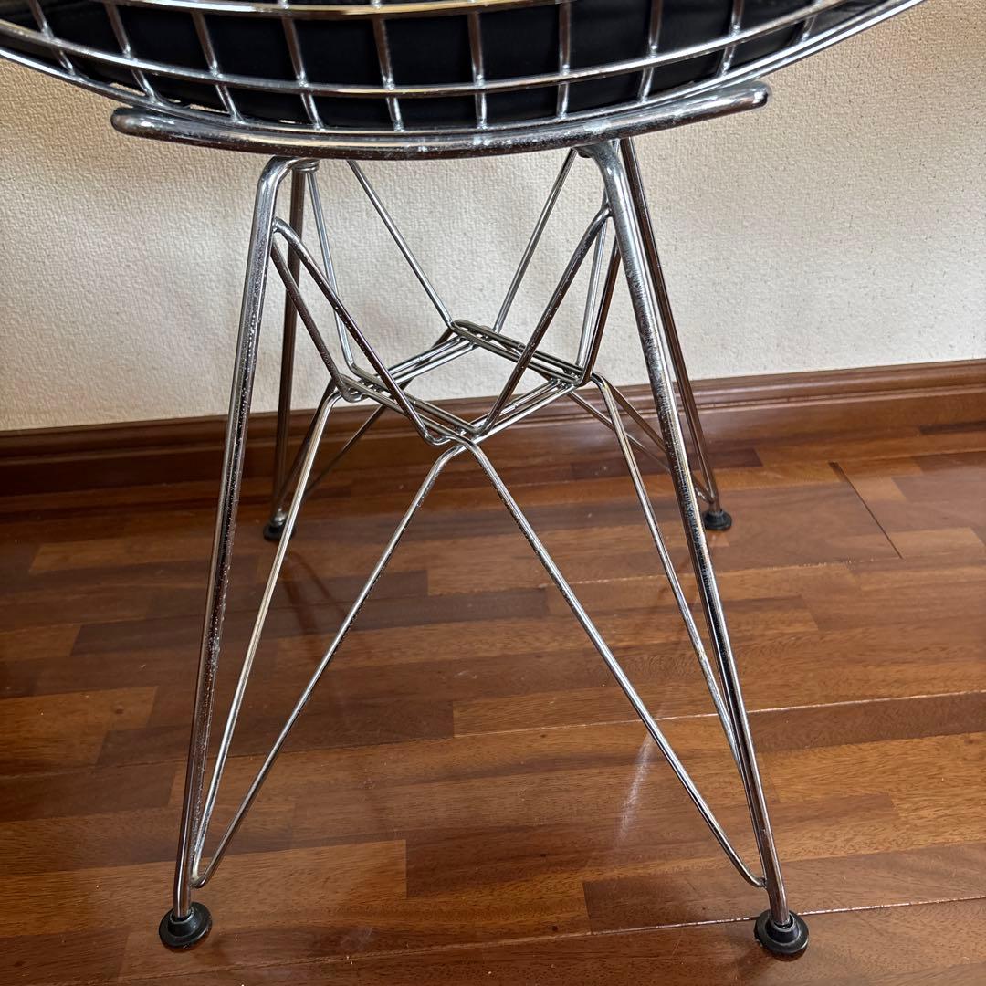 シェルチェア DKR ワイヤーチェア シートパッド付ブラック　ミッドセンチュリー