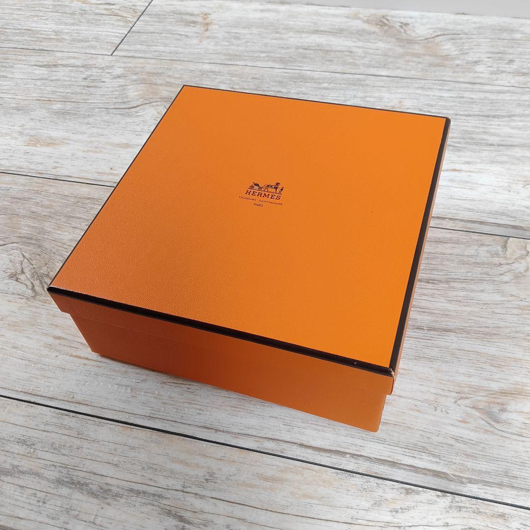 HERMES  シェーヌダンクル　プラチナ
アジアティック　ライスボウル