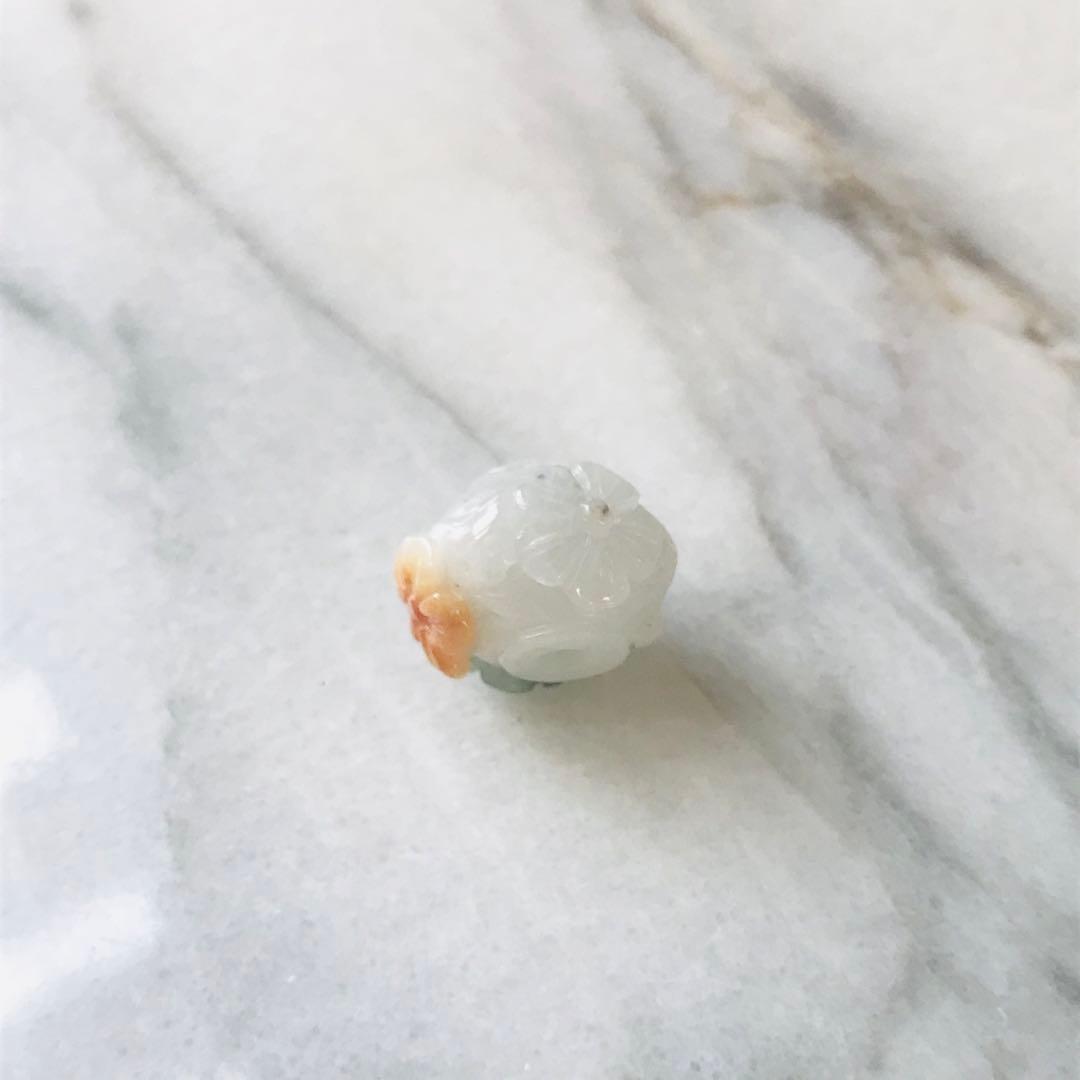 [P229-008］翡翠　ペンダントトップ　ミャンマー産　カービング