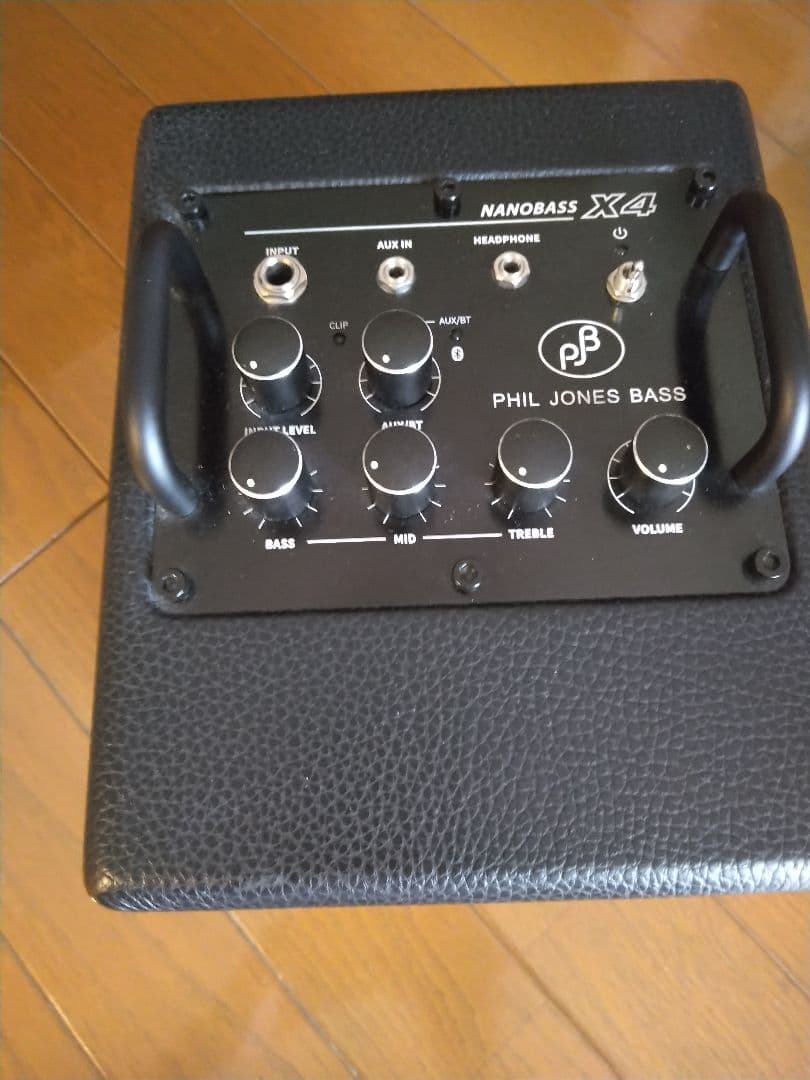 ベース PHIL JONES BASS NANOBASS X4