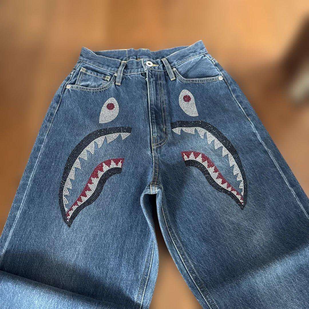 a bathing ape ラインストーンデニム