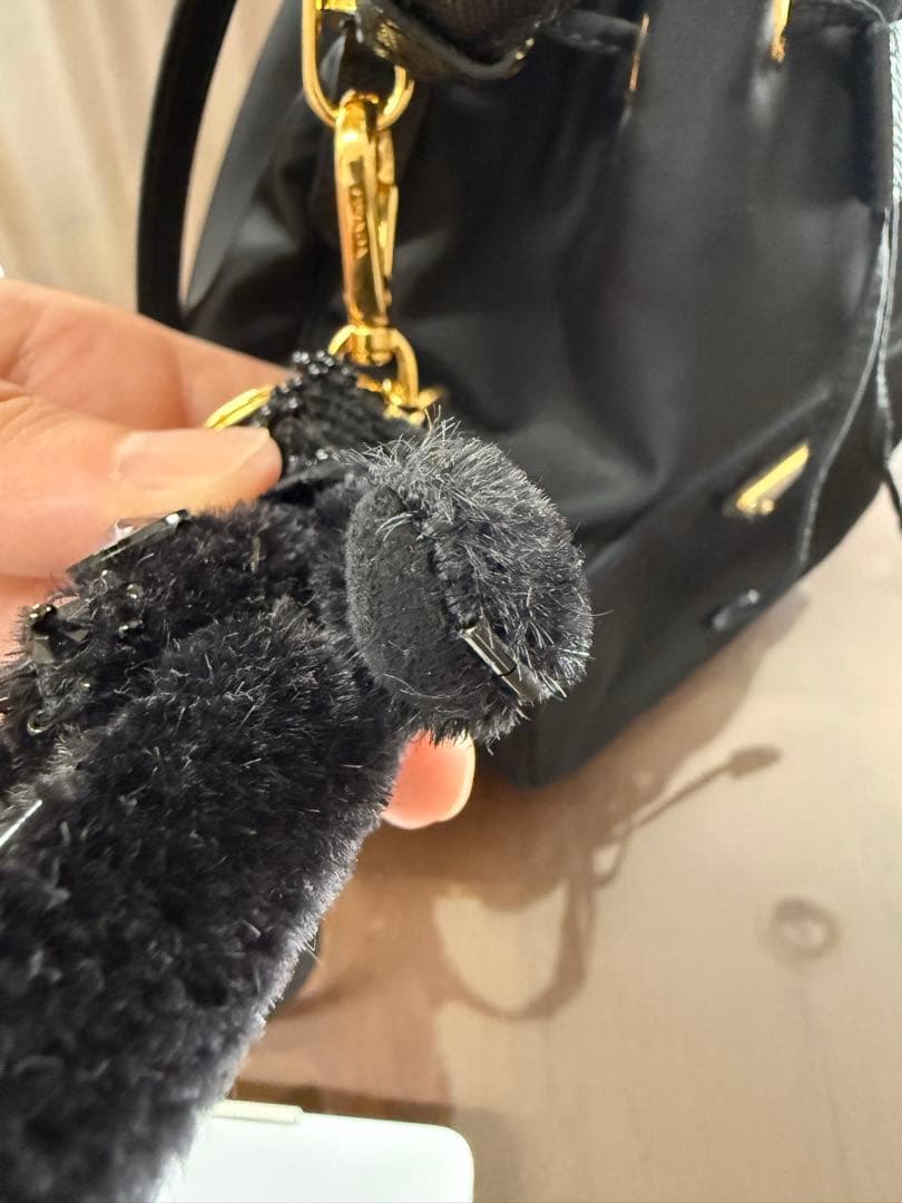 PRADA くまベアーキーホルダー チャームキーリング　黒