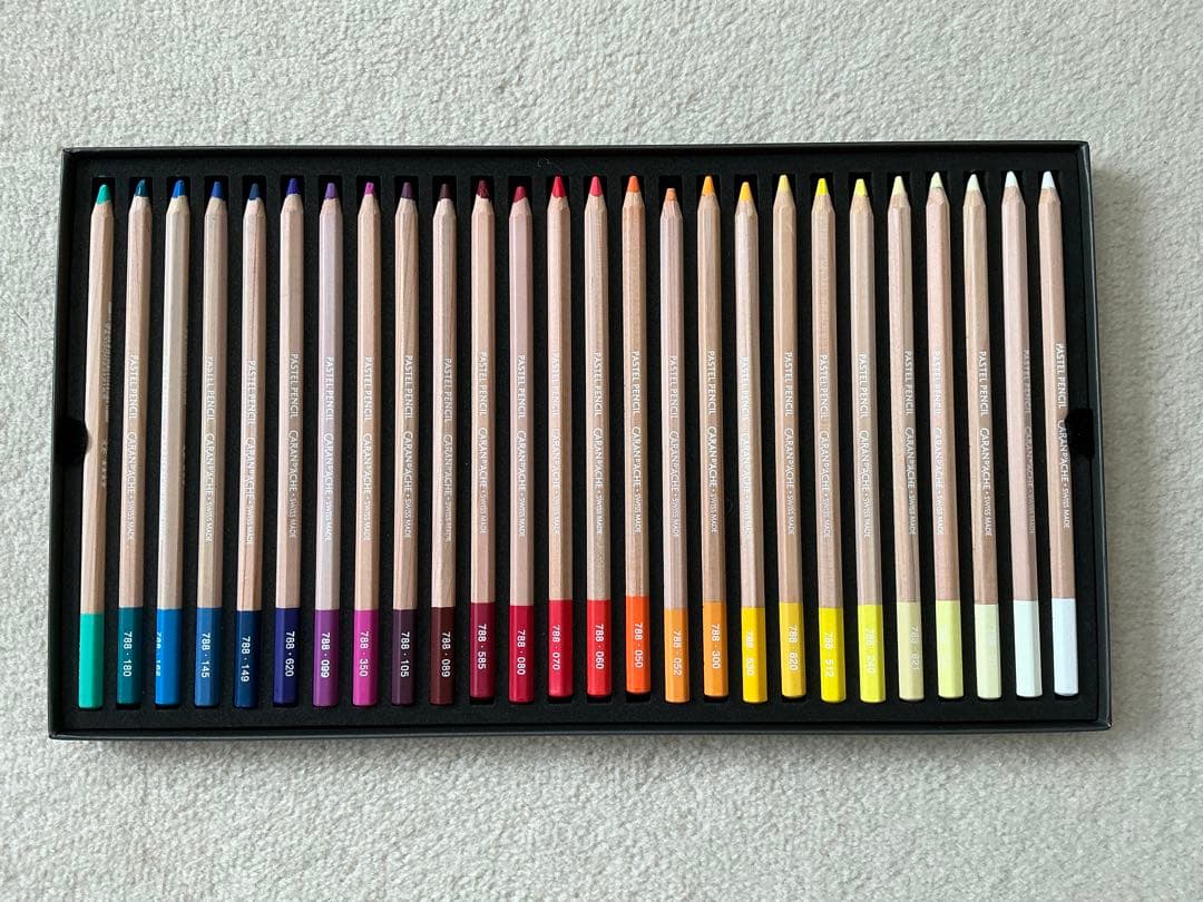カランダッシュ　パステルペンシル　76色セット