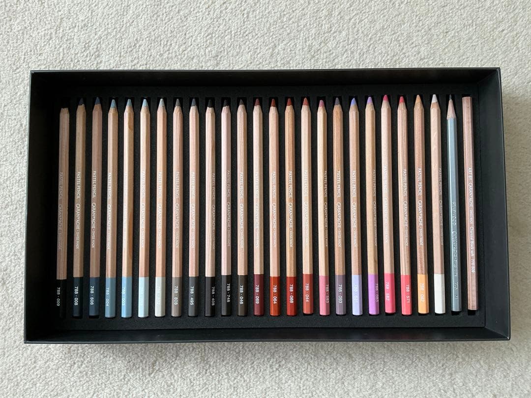 カランダッシュ　パステルペンシル　76色セット