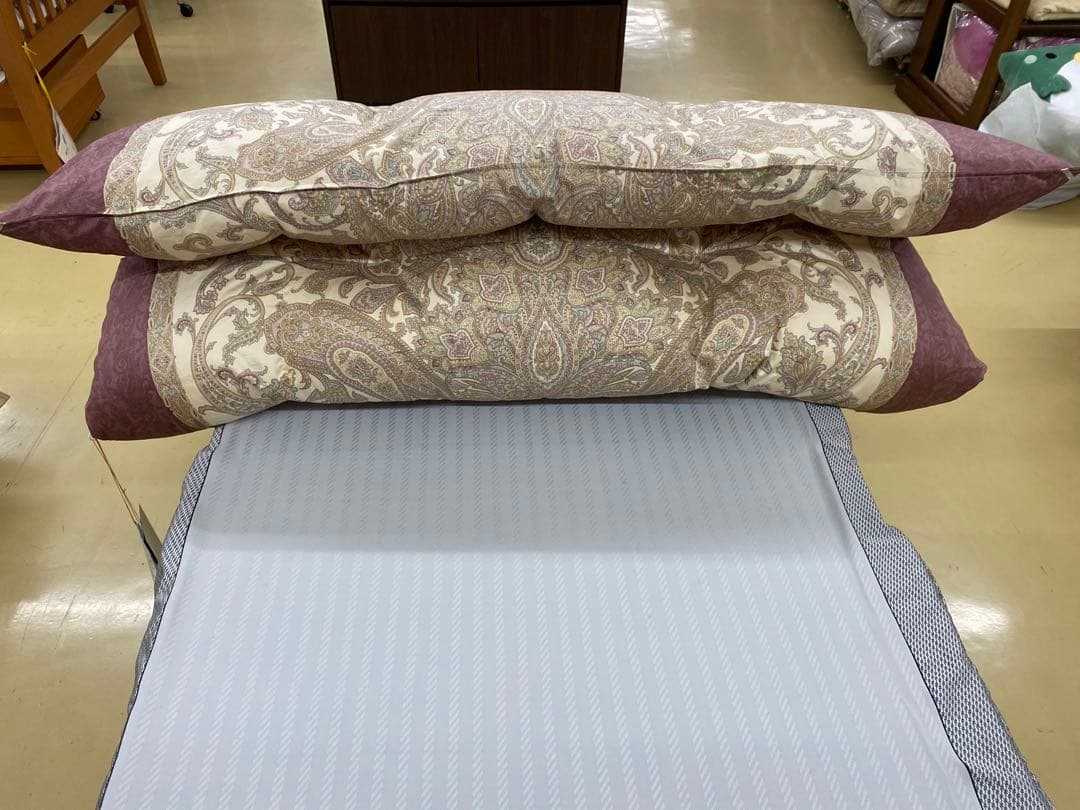 羽毛掛布団・イングランド産ホワイトダウン９０%・1,3kg・綿100%・シングル