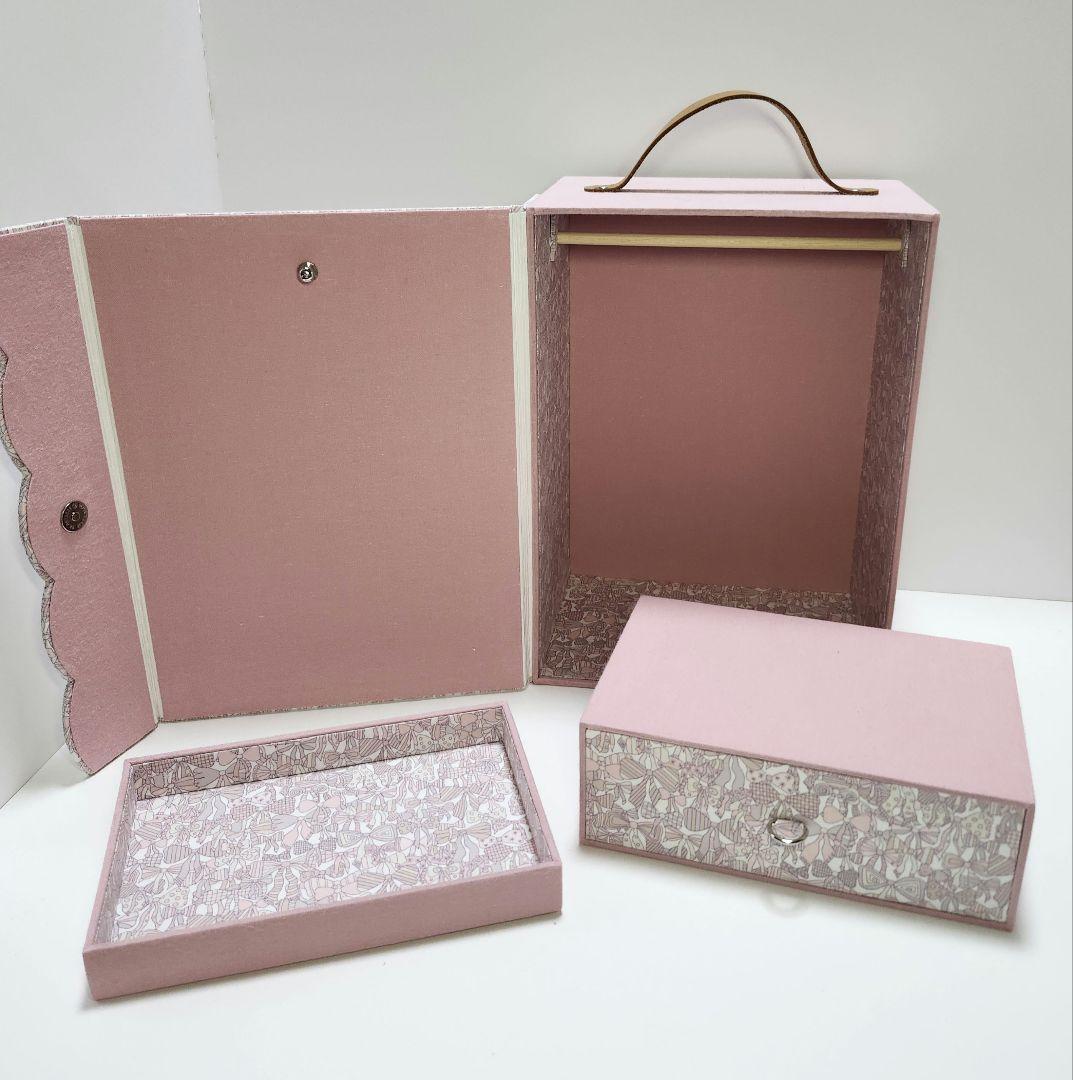 リバティ　ジェニーズリボンズのドールクローゼット