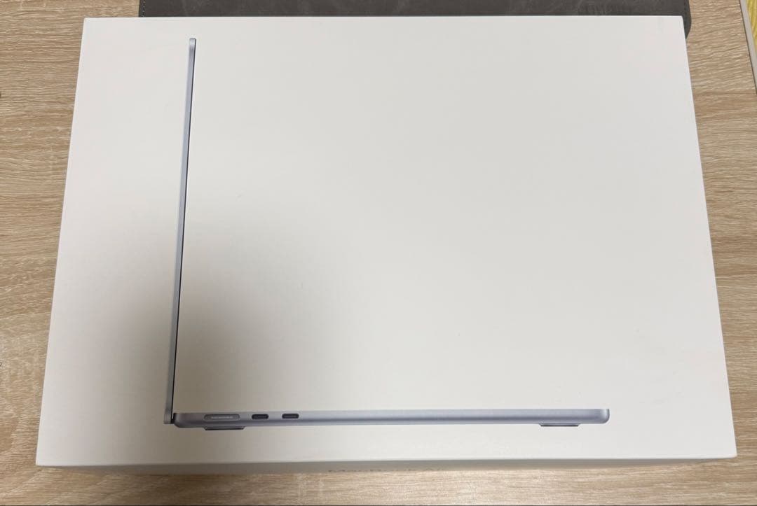 【ほぼ未使用】MacBook Air M4 16GB 256GB スカイブルー