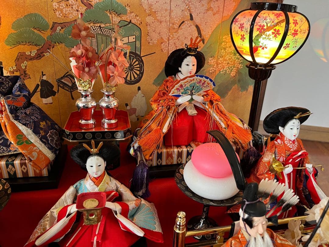 【美品】雛人形 7人飾り3段 ケース オルゴール 灯りつき　ガラスケース