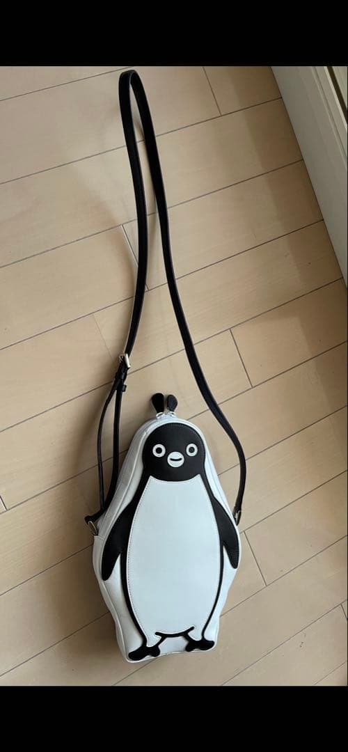 キタムラのSuicaペンギンレザーショルダーバッグ