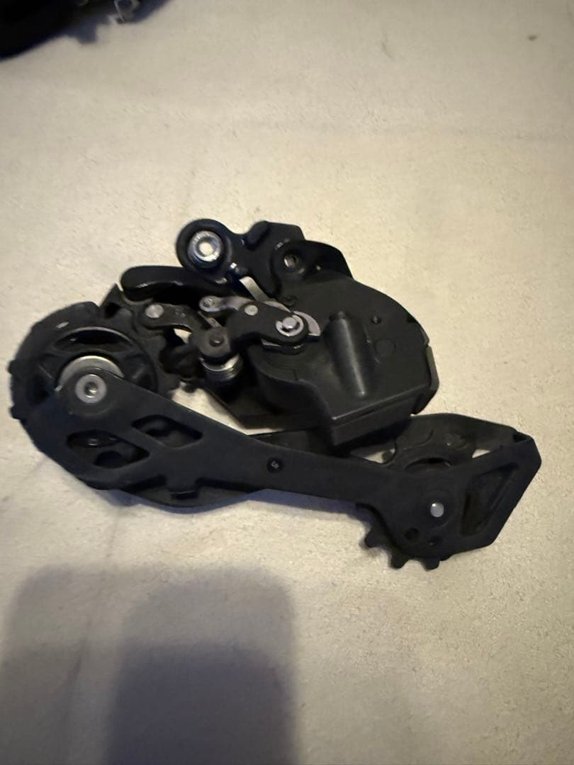 SHIMANO 105 Di2 R7170 油圧電動コンポーネントセッ