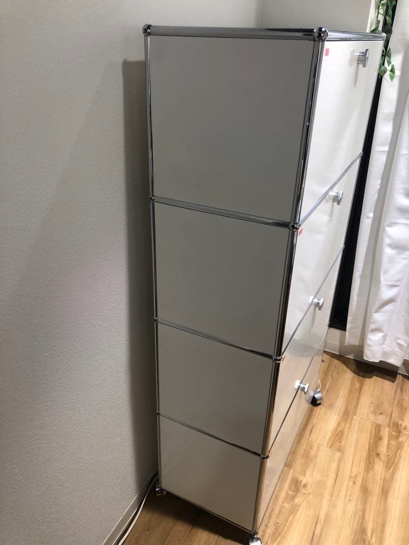 usm ハラー ホワイトキャビネット 4段収納 キャスター付き