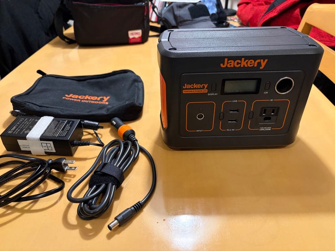 Jackery ポータブル電源 240