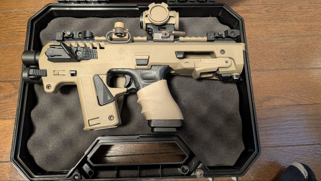 CAA タイプ Micro RONI+G18cガスガン+caaケース+おまけ