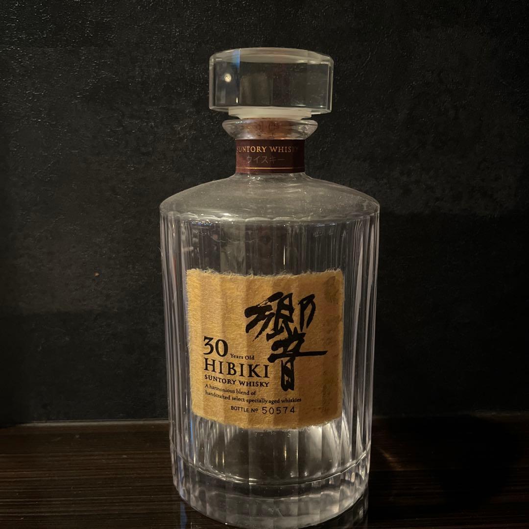 Hibiki 30年ウイスキー瓶