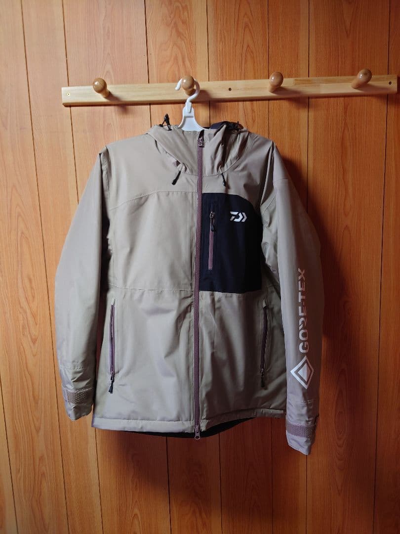 Daiwa GORE-TEX フィッシングジャケット M ベージュ/ブラック
