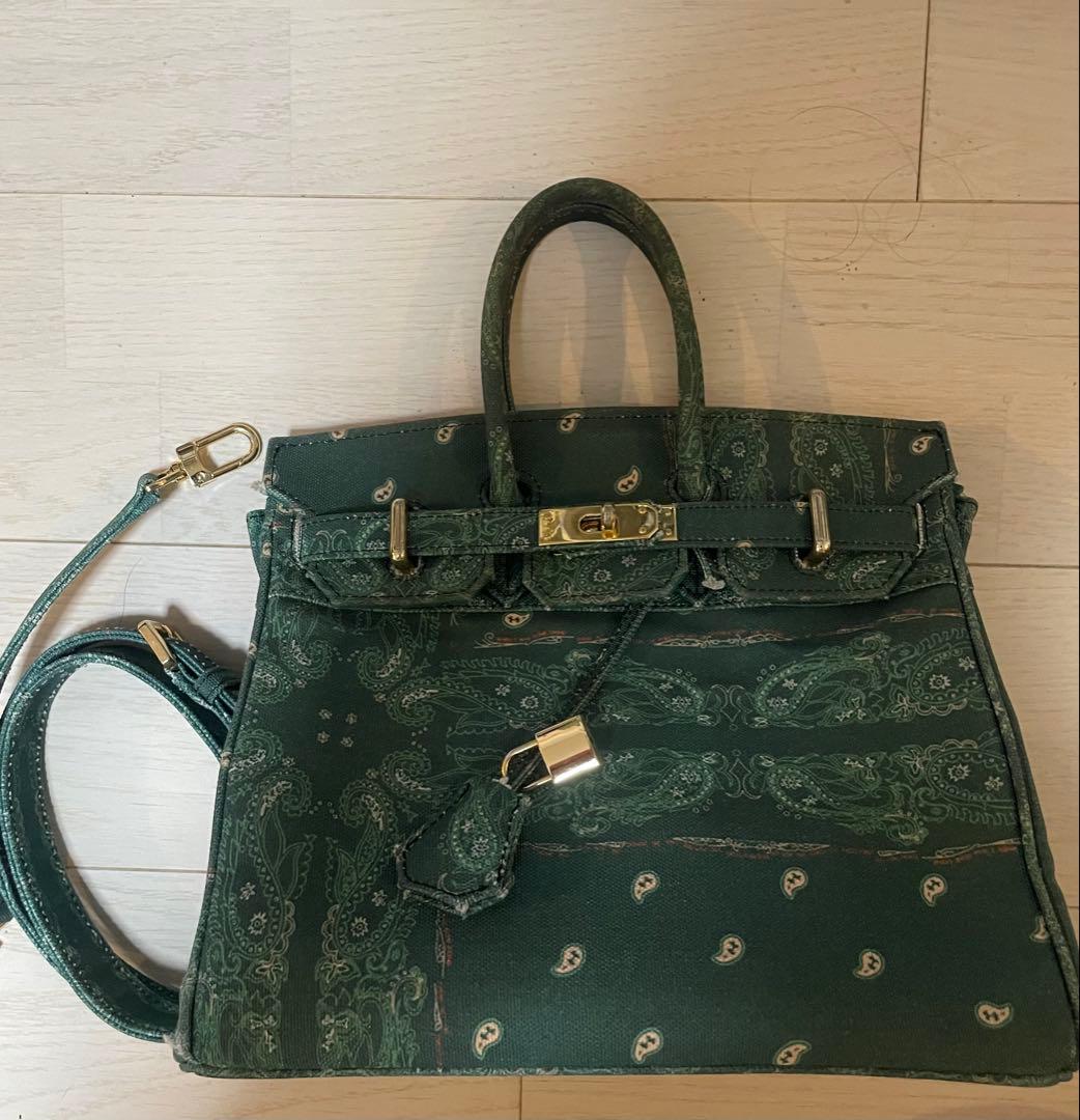 THE WORLD IS YOURS ワールドイズユアーズ　ペイズリー　バーキン