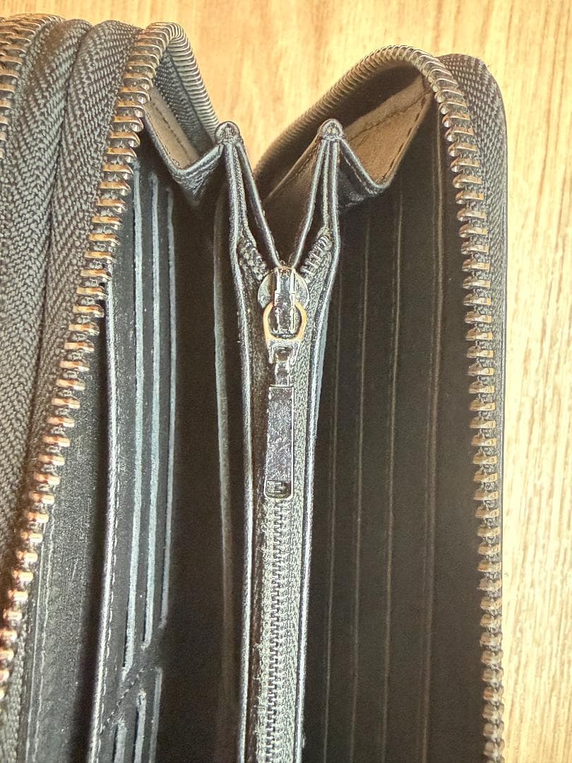 dunhill ガンメタル トラベルポーチ L2F214A