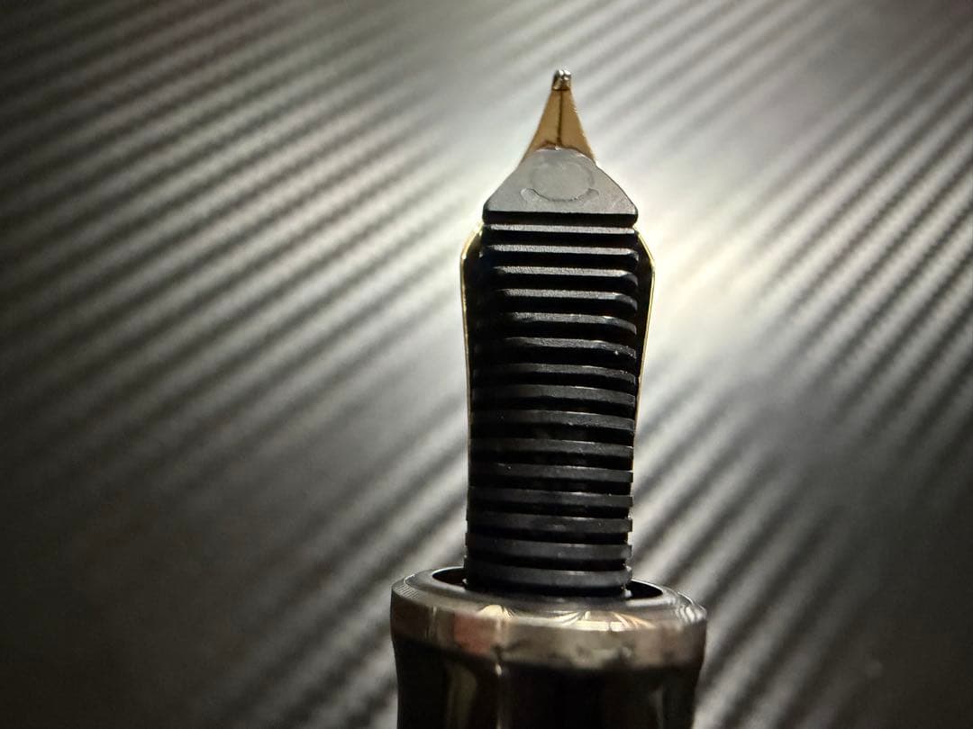 美品 ペリカン スーベレーン M405 万年筆 EF ブラック シルバートリム