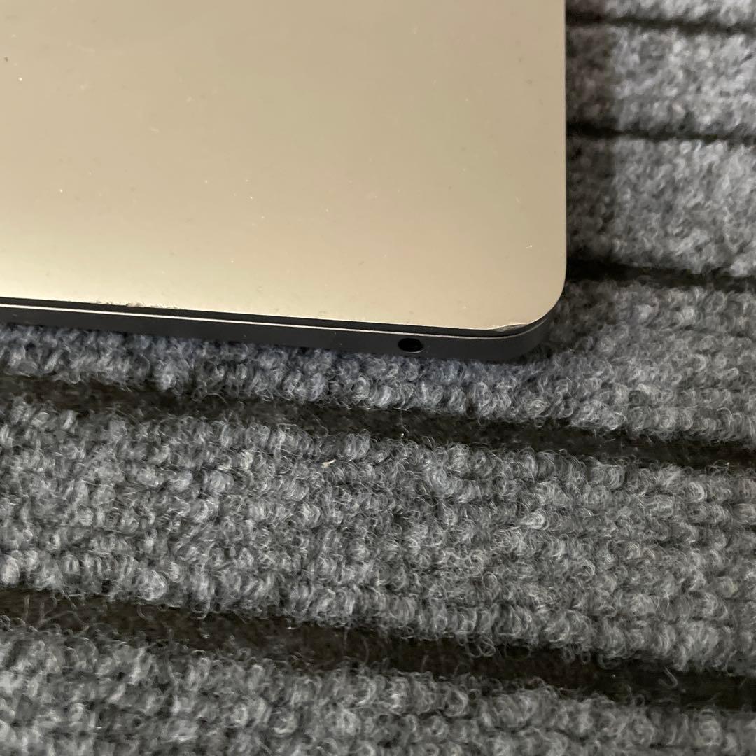 MacBook本体 143 MacBook Air 13.3 2020 M1 8GB 256GB