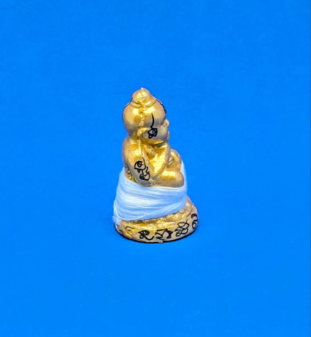 タイお守り　クマントーン　クルーバーチャイチャナ　仏暦2558年