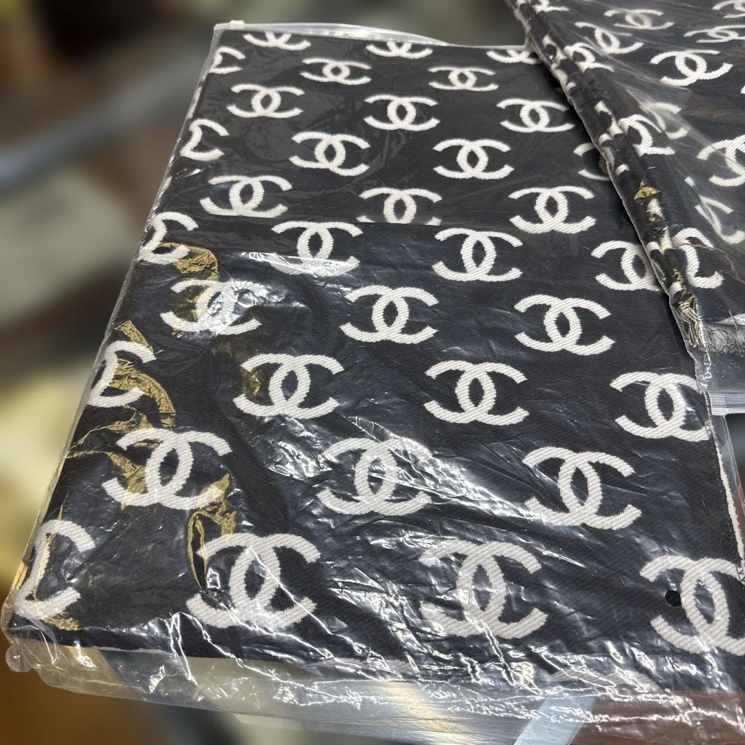 モッチーさま専用 シャネル リバーシブルショール 新品未使用品
