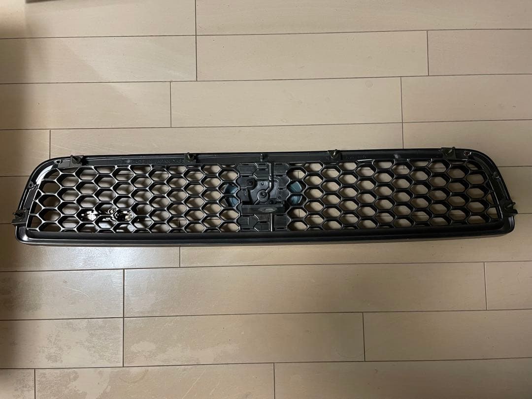 スバル レガシィB4 純正フロントグリル