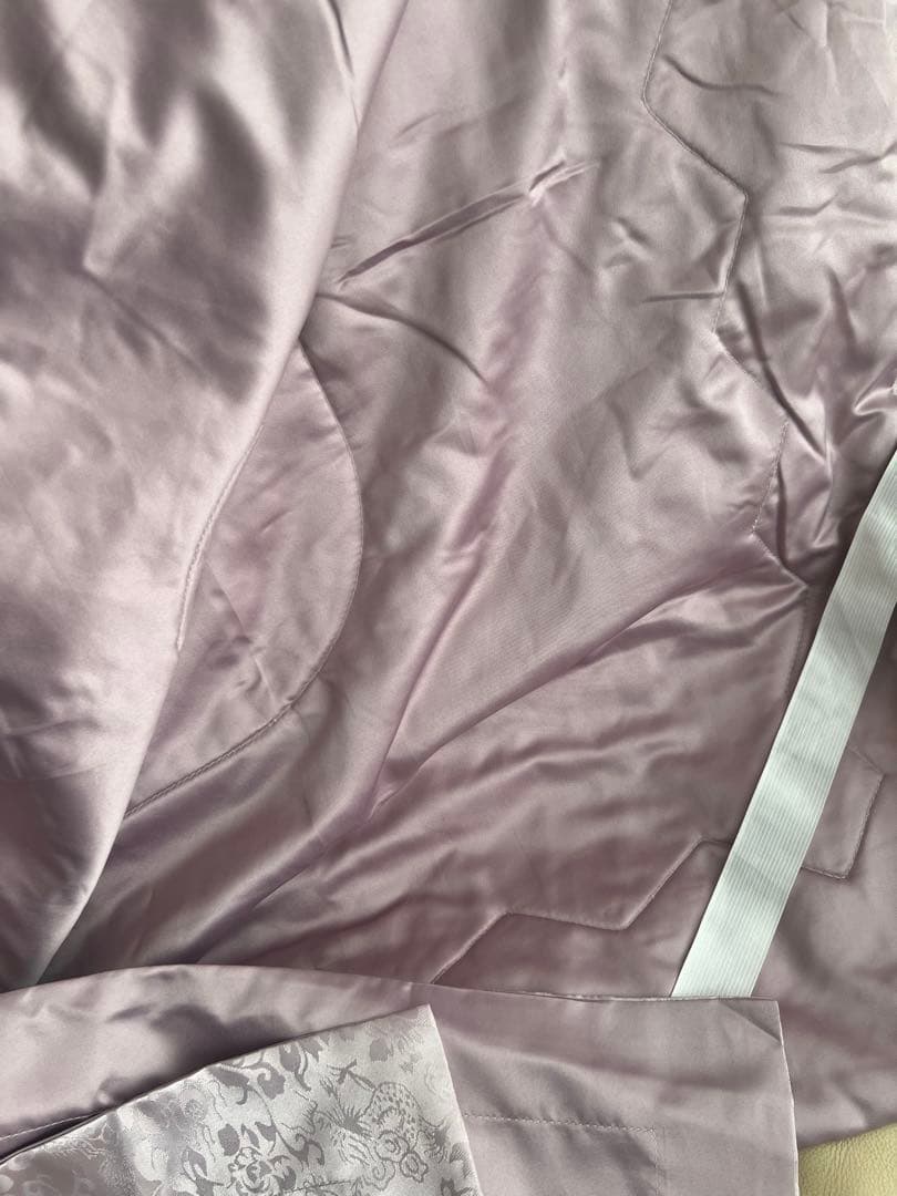 【シルク中綿】薄紫色 サテン 地紋　ダブル敷きベッドマット＋枕カバー2枚セット