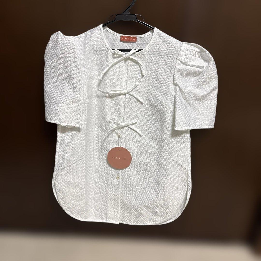 新品未使用　タグ付き AMICA ホワイト パフスリーブ シャツ