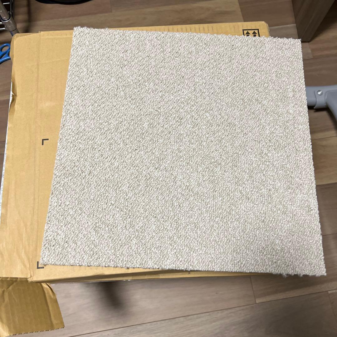 東リタイルカーペット　40x40 AK3578 りねん　45枚