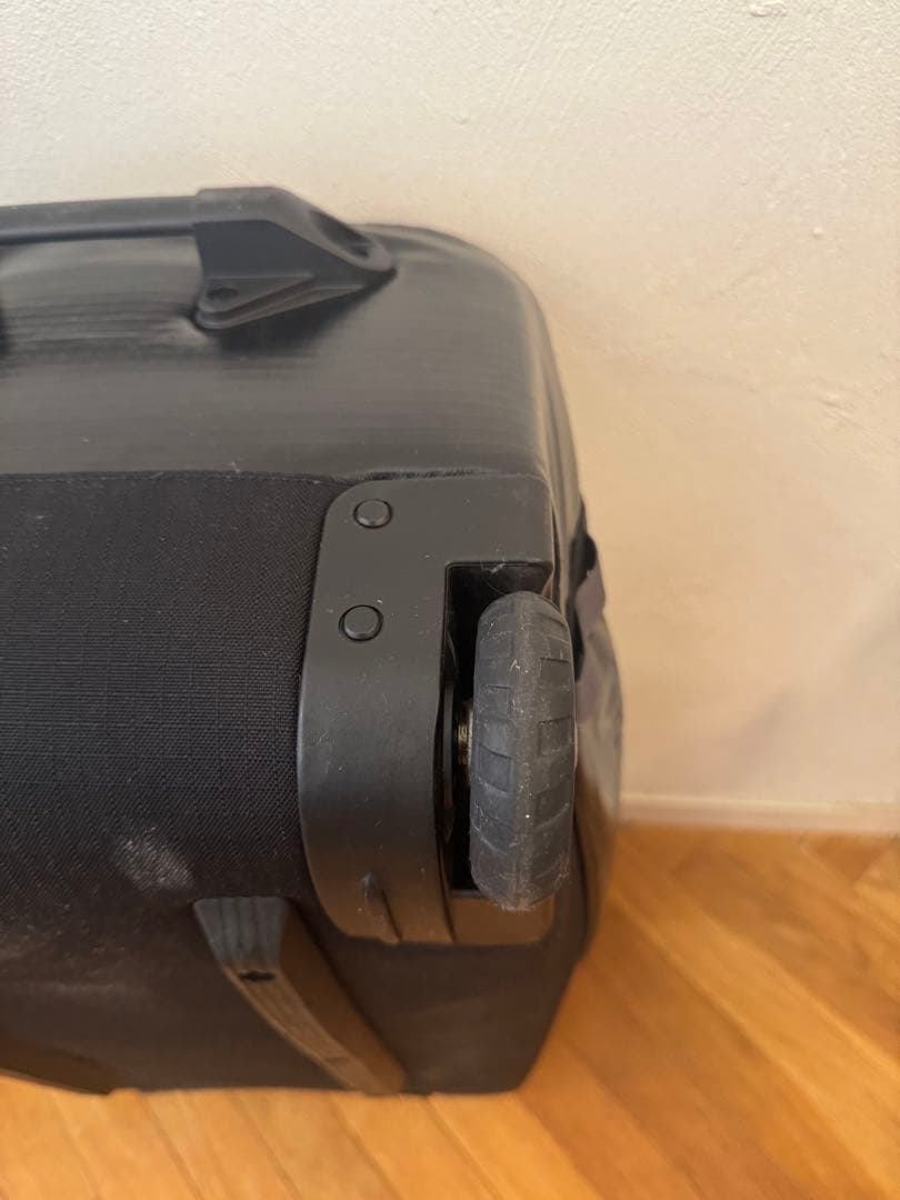 patagonia ブラックホール　ウィールド　70L