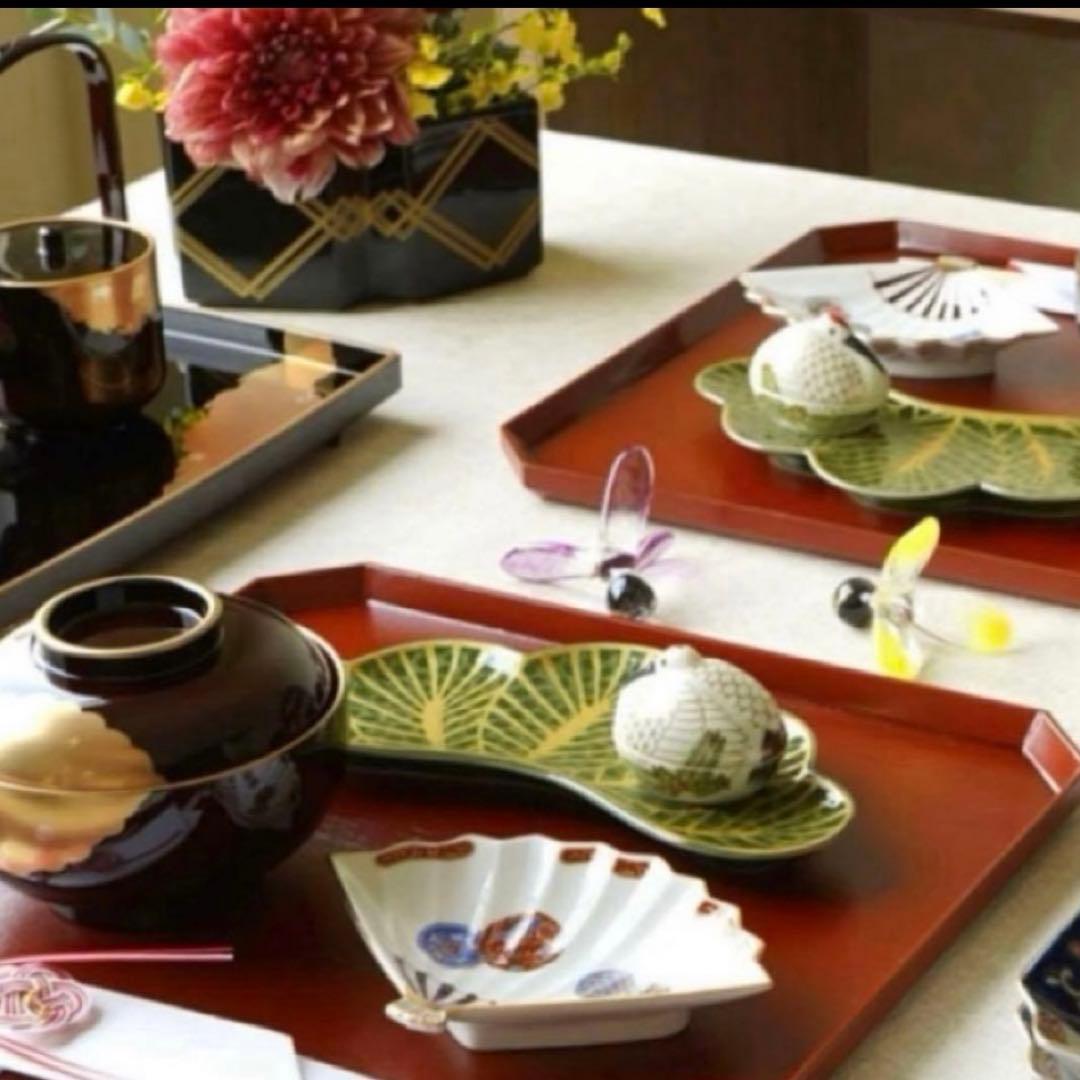 【新品】【大人気】有田焼幸楽窯　錦茶緑金松葉形前菜皿3枚セット　縁起物